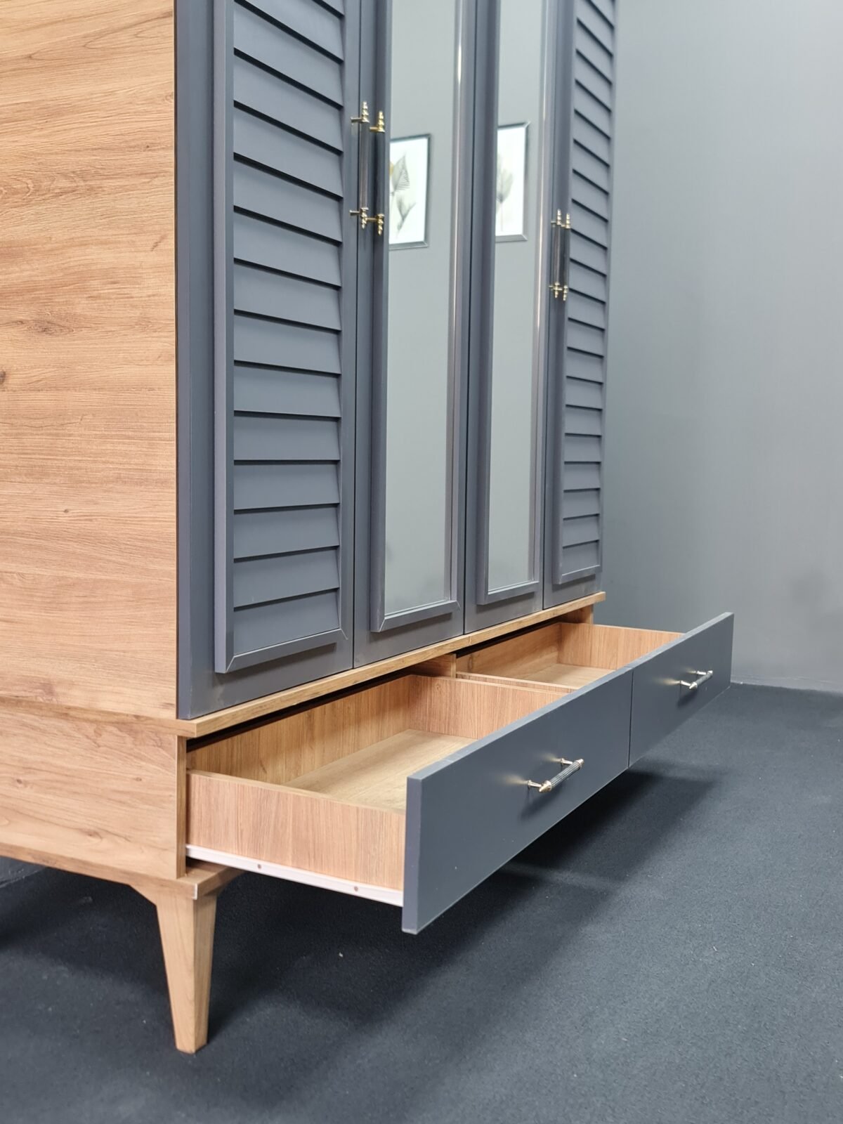 MEGA 4 KAPAKLI ANTRASİT GARDIROP - Görsel 3