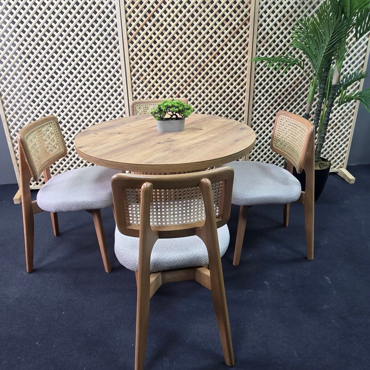 BOHEM 4 KİŞİLİK PETEKLİ AHŞAP MASA TAKIMI - Görsel 1