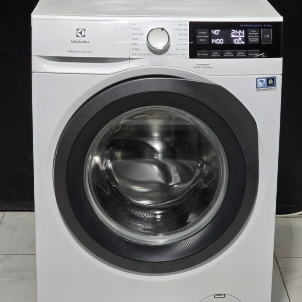 ELEKTROLUX A+++ 10 KG 1400 DEVİR