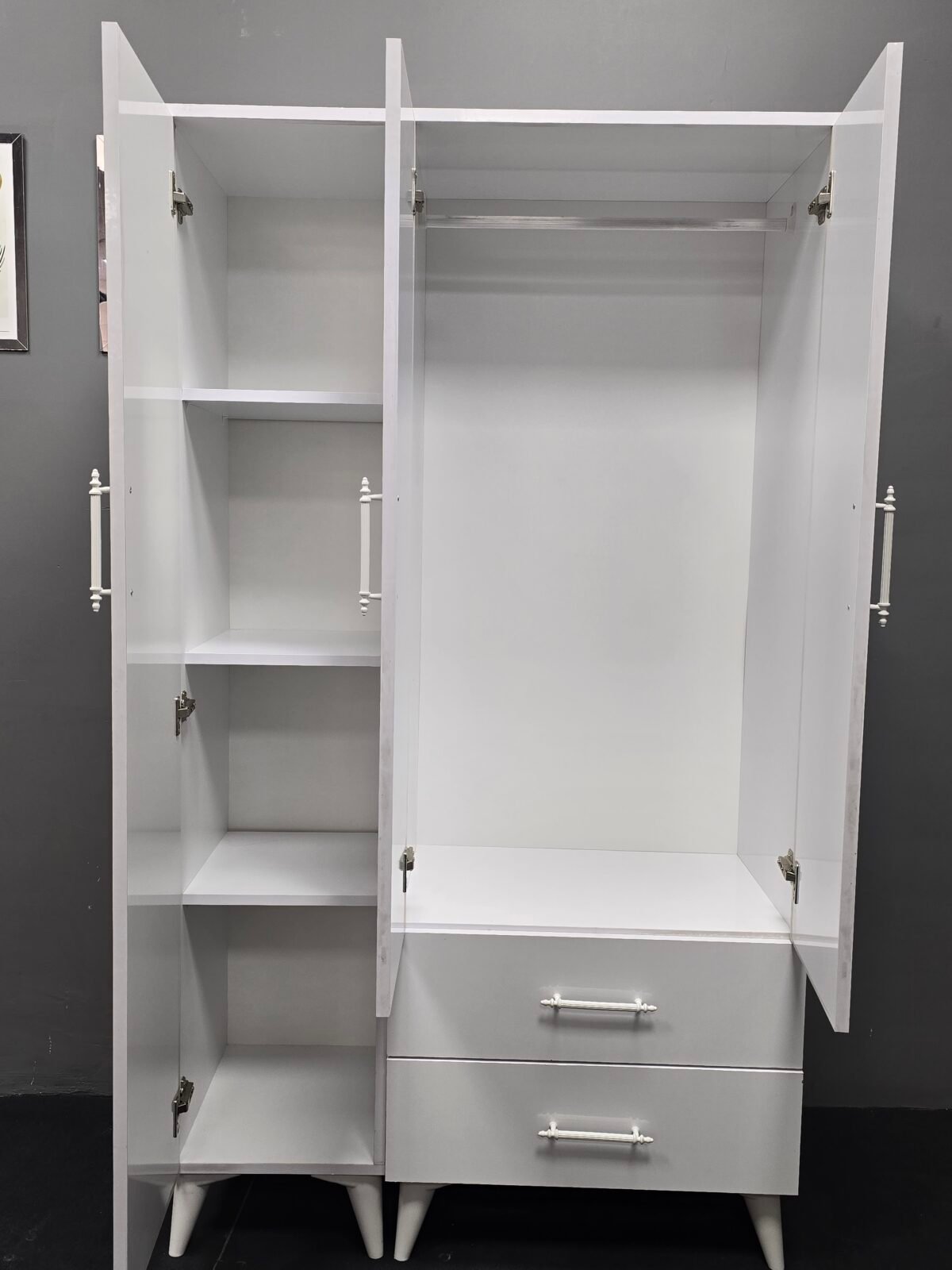 SİTİL WHITE 3 KAPAKLI AYNALI DOLAP - Görsel 2