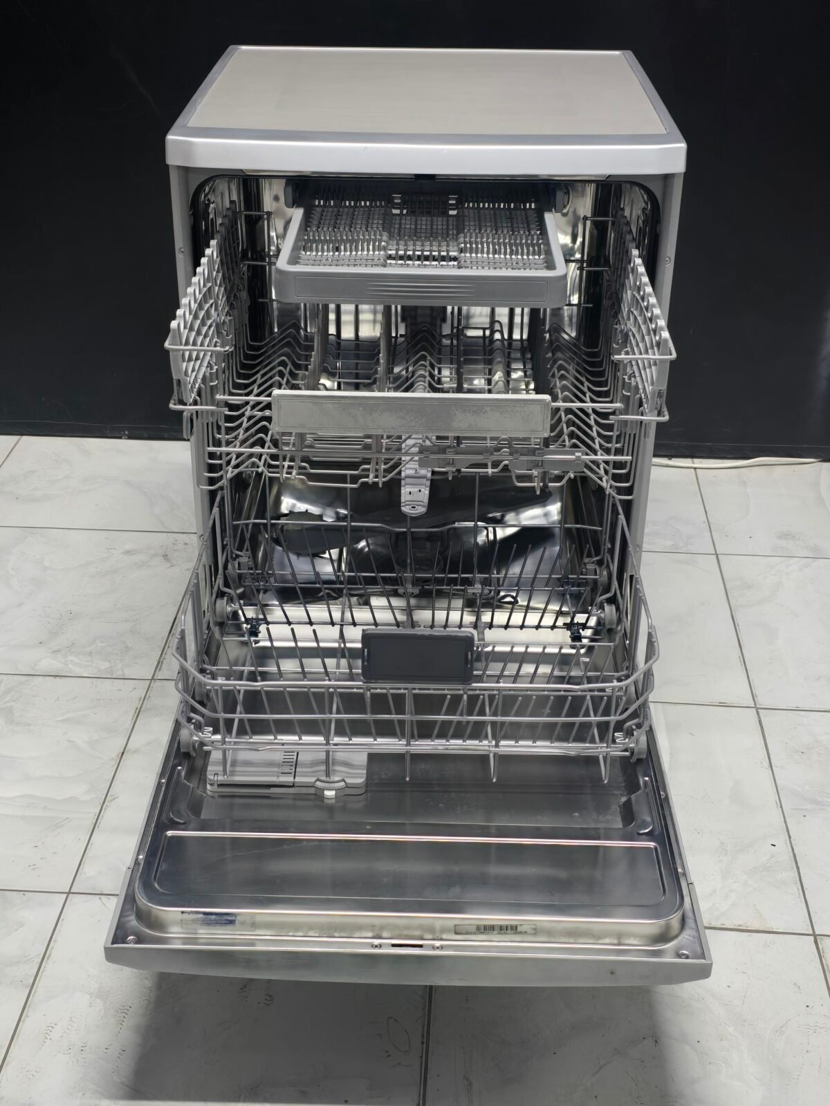 ARÇELİK A+ GRİ 8 PROG 3 SEPETLİ BULAŞIK MAKİNESİ - Görsel 4