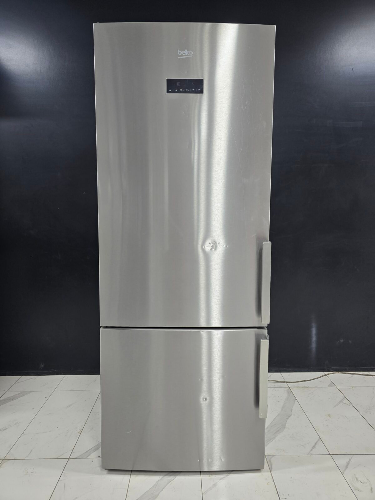 BEKO A++ 520 LT INOX KOMBİ TİPİ NOFROST BUZDOLABI - Görsel 1