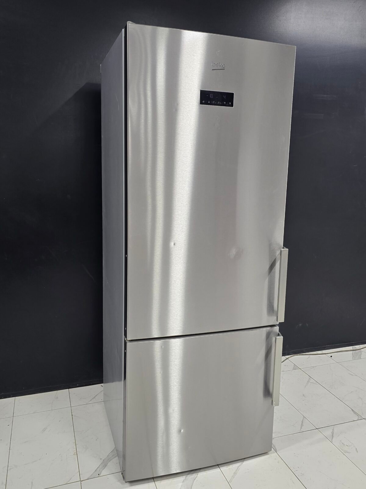 BEKO A++ 520 LT INOX KOMBİ TİPİ NOFROST BUZDOLABI - Görsel 4