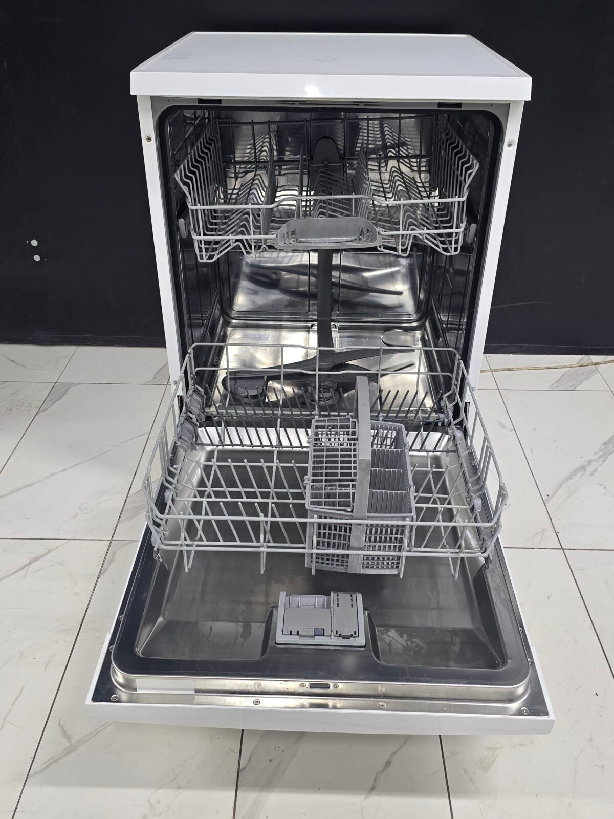 PROFİLO A+ 4 PROG 45 DK KISA PROGRAMLI BULAŞIK MAKİNESİ - Görsel 2