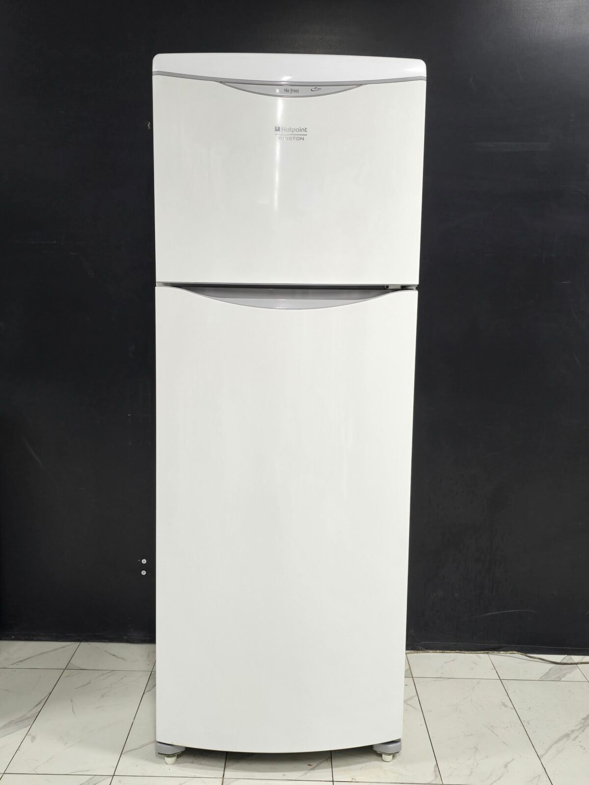 ARISTON A+ 470 LT BOMBELİ NOFROST BUZDOLABI - Görsel 1