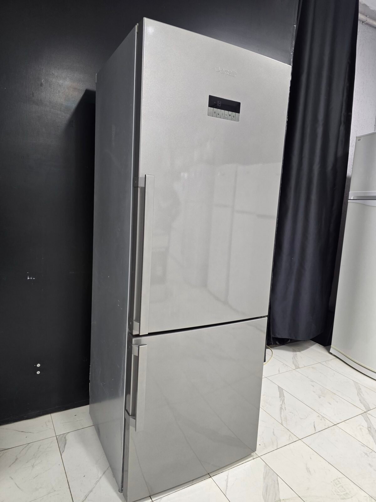 ARÇELİK A++ 520 LT GRİ PIYANO SERİ KOMBİ TİPİ NOFROST BUZDOLABI - Görsel 4